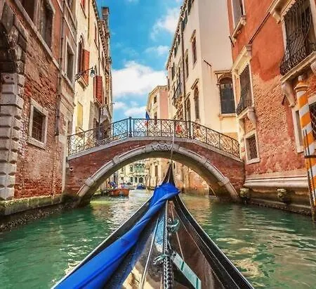 Santamaria Apartment *